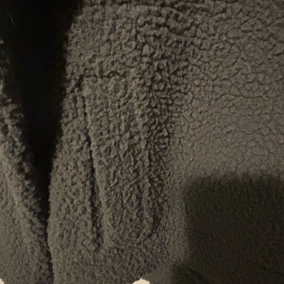 Womens Old Navy Quarter zip Sherpa. Size small - Picture 4 of 6